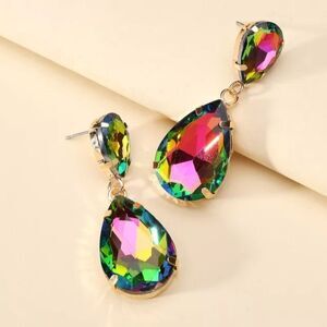 NWOT Rainbow Oil Spill Teardrop Earrings